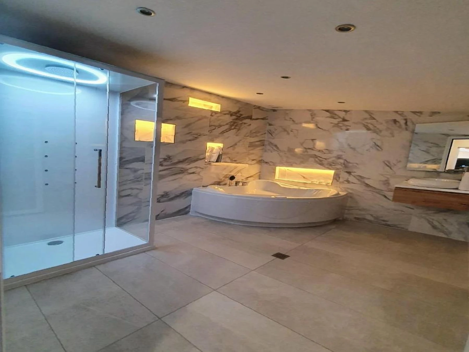 LJ-096_With_spa_pool_vacation_license_SAranjassa__photo_14