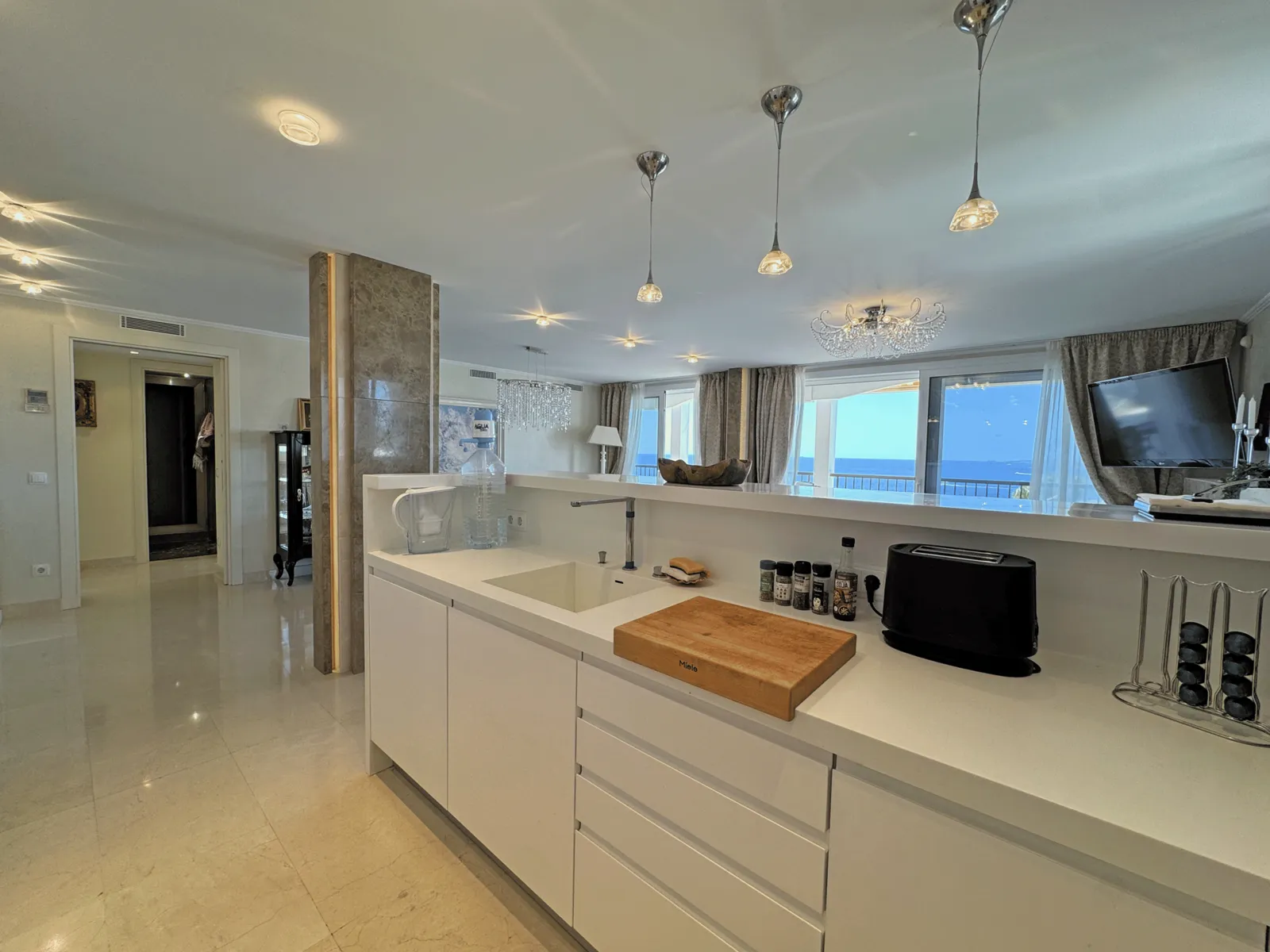 Home 22 C07181-30-19